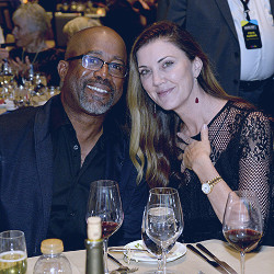 Darius Rucker and His Wife Beth Leonard's Marriage and 'Consciously  Uncoupling'
